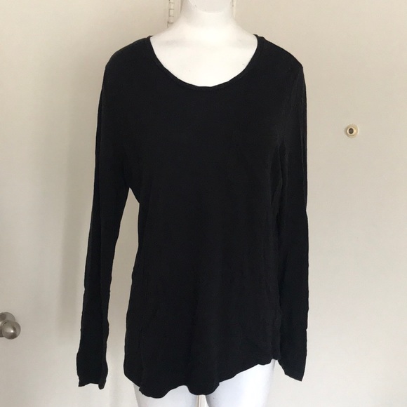 Old Navy Tops - Long sleeve old navy T-shirt